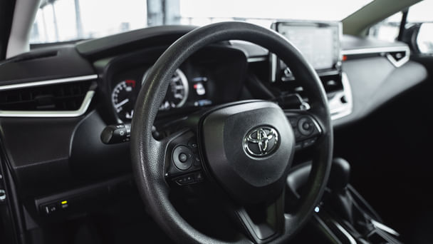 Toyota Corolla LE with GPS