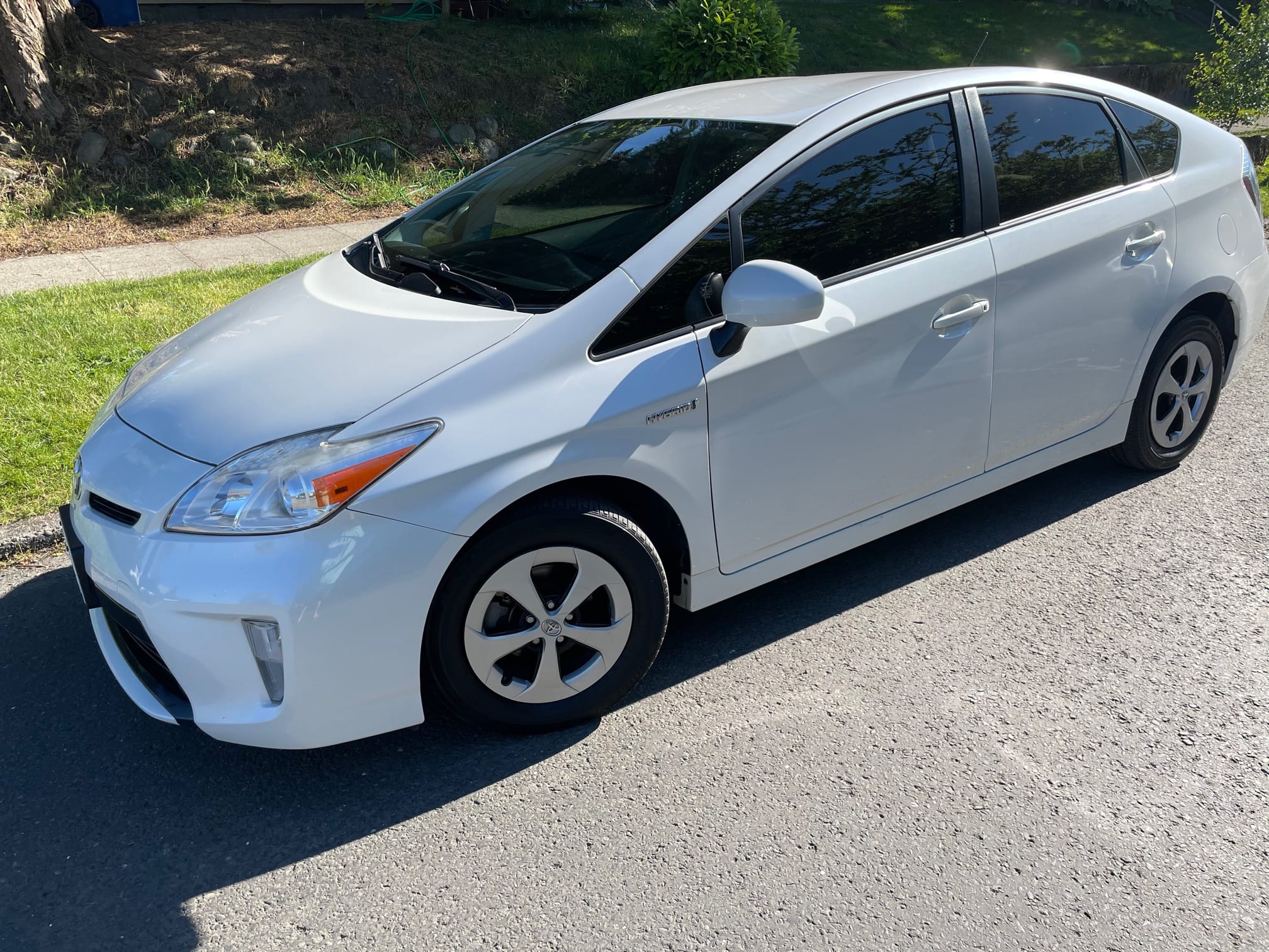 Toyota Prius Hybrid, 2012, Regular (87) / Electric (hybrid), automatic