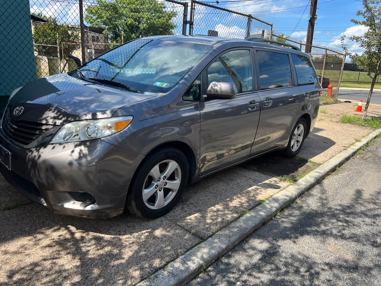 Toyota Sienna with Air conditioning
