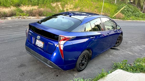 Toyota Prius Hybrid with Audio / iPod input