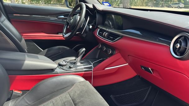 Alfa-Romeo Stelvio 3.9L Quadrifoglio- Vrrooooom! with Air conditioning
