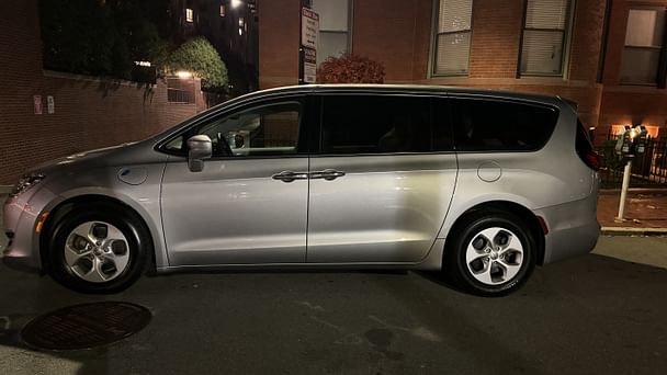 Chrysler Pacifica with Android Auto