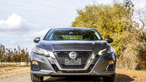 Nissan Altima 2.5 SR with Air conditioning