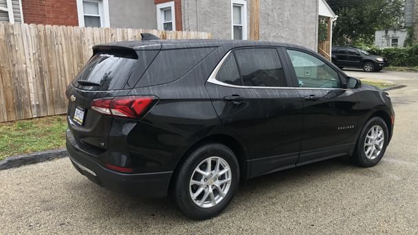 Chevrolet Equinox LS with Audio / iPod input