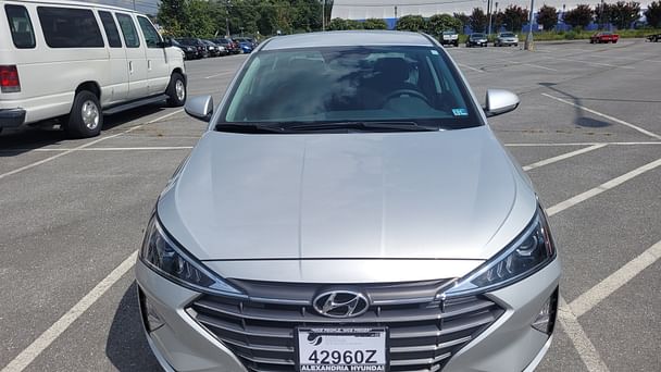 Hyundai Elantra SEL with Cruise control
