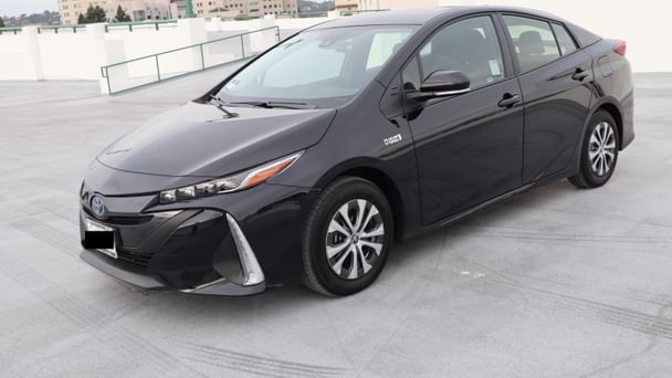 Toyota Prius Hybrid, 2021, Regular (87) / Electric (hybrid), automatic