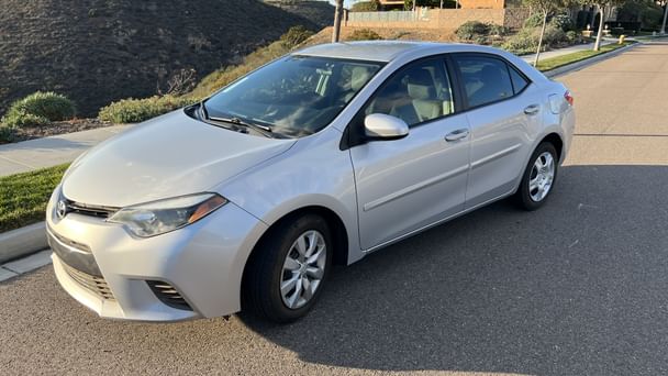 Toyota Corolla LE with Cruise control