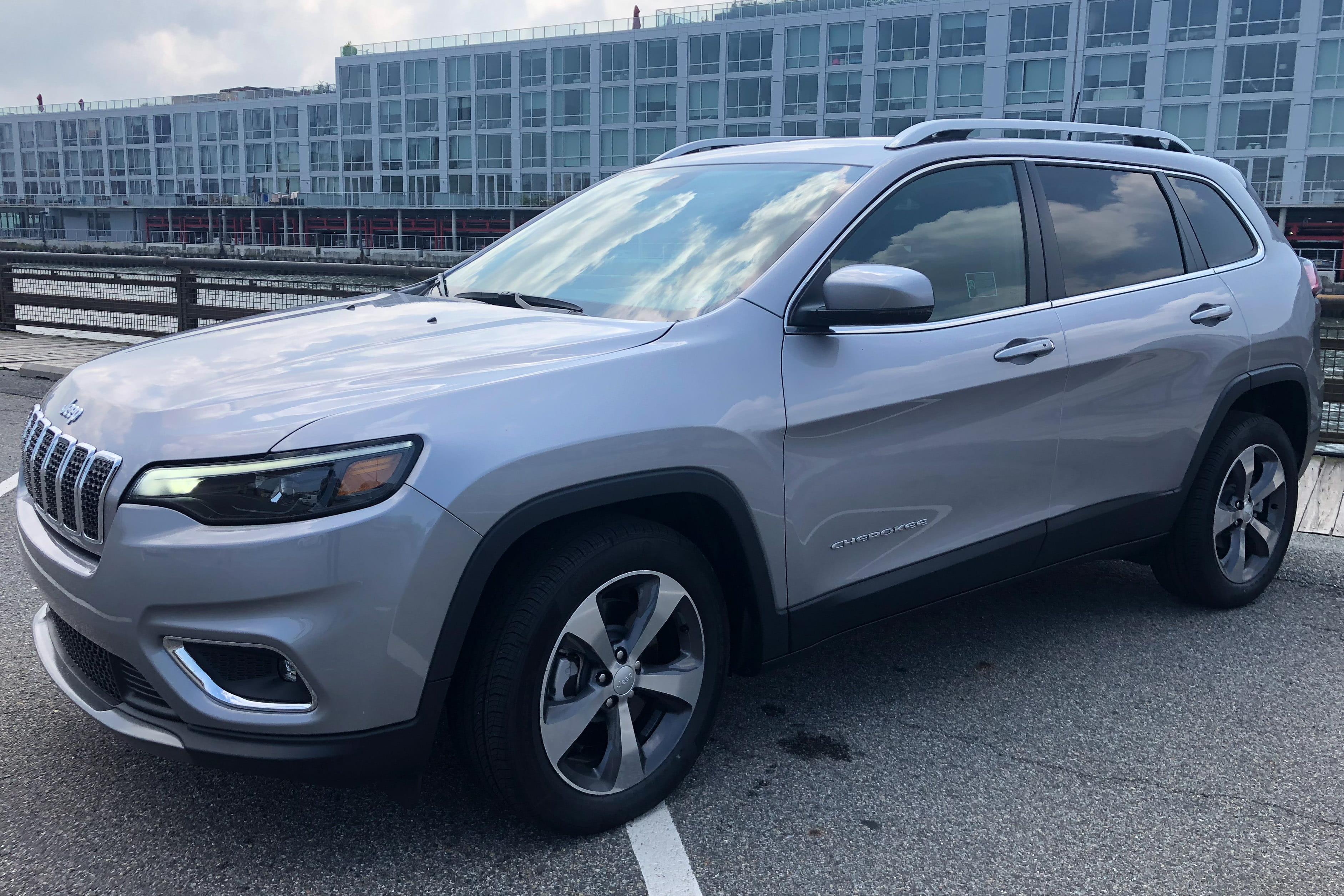 Jeep Cherokee Limited, 2019, Regular (87), automatic