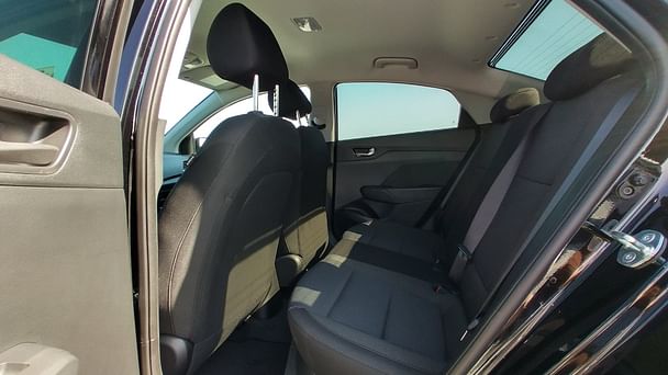 Hyundai Accent SE