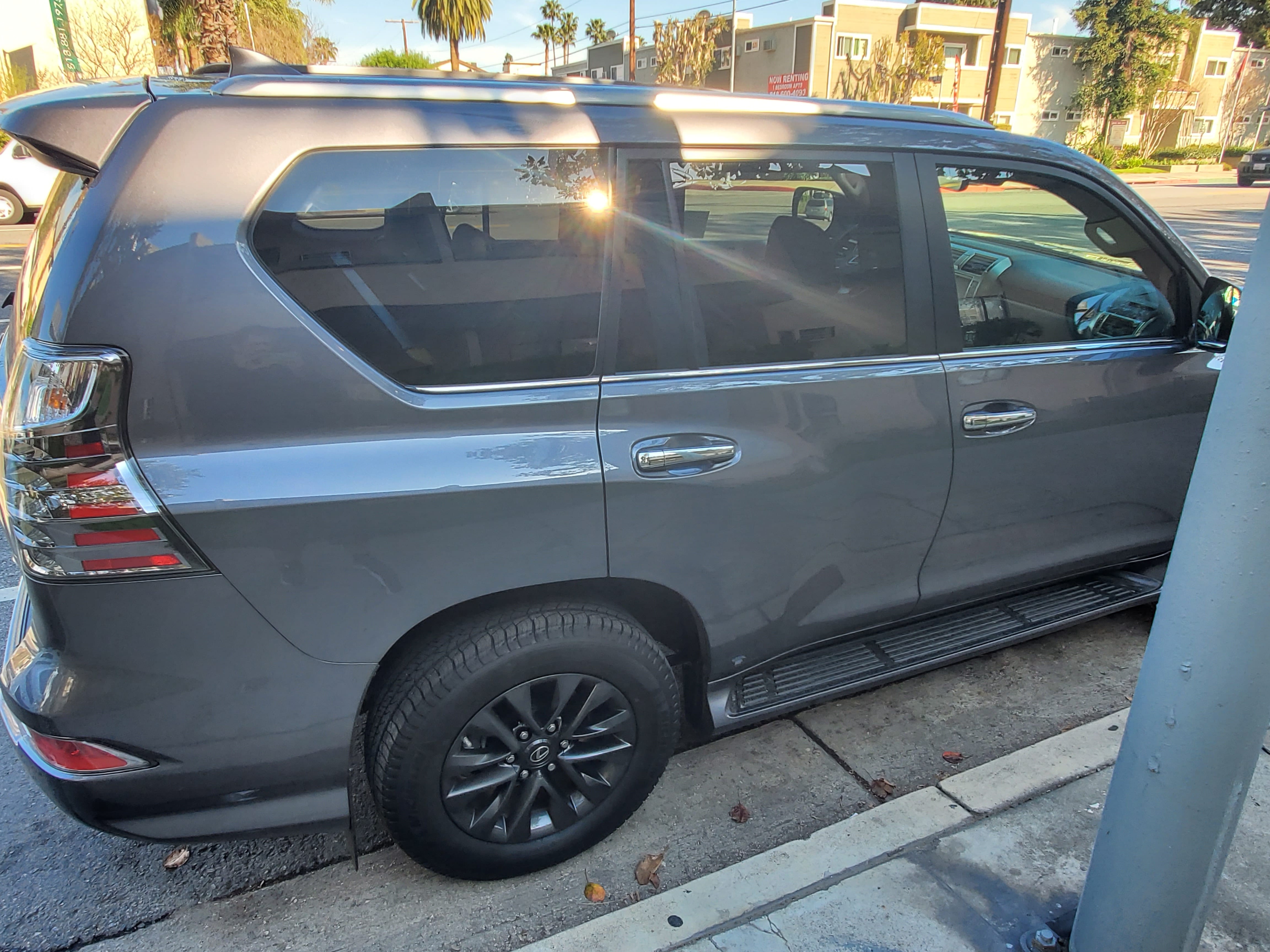 Lexus GX 460 with Air conditioning