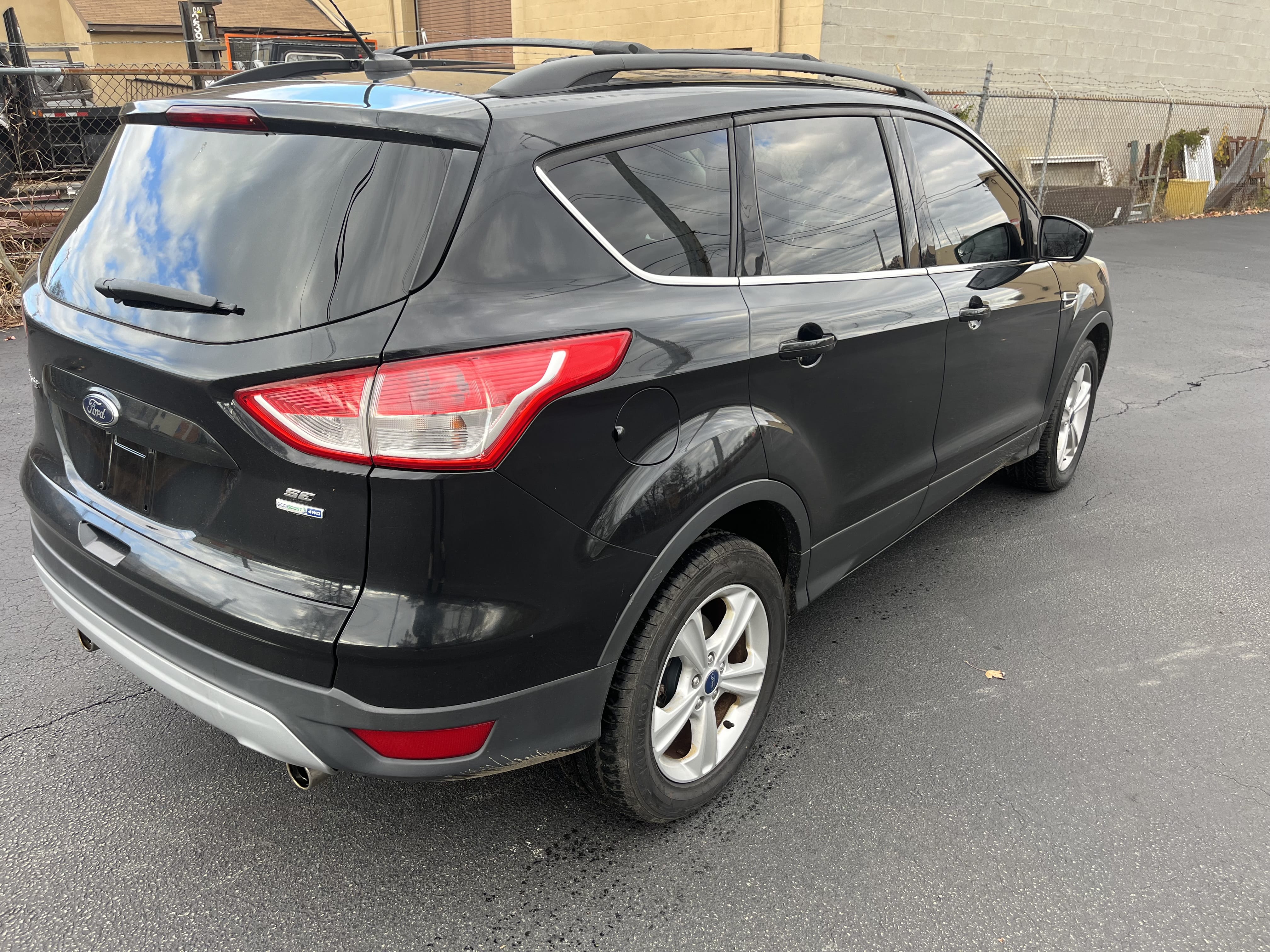 Ford Escape SE with Audio / iPod input