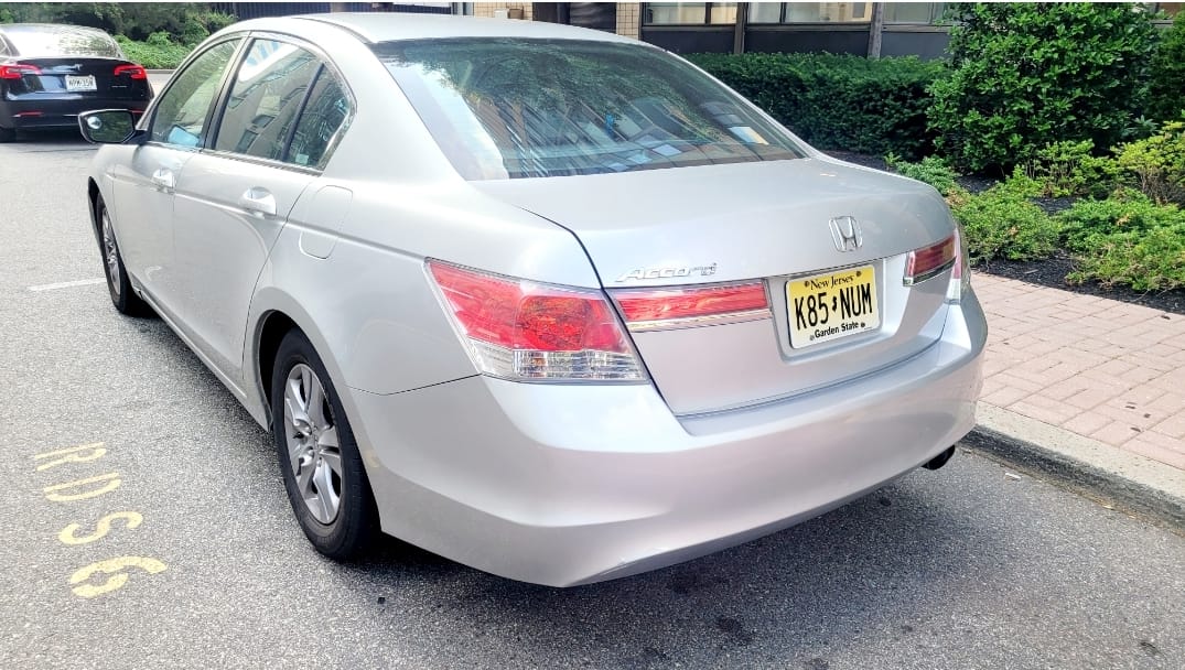 Honda Accord LX with Bluetooth audio