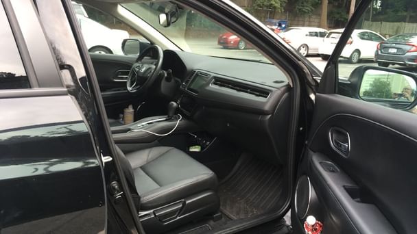 Honda HR-V EX with Ski racks