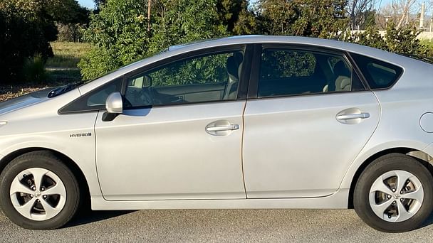 Toyota Prius Hybrid with Cruise control