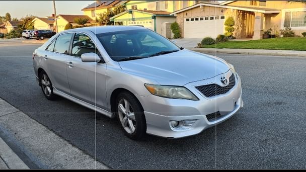 Toyota Camry SE with Cruise control