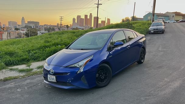Toyota Prius Hybrid, 2016, Regular (87) / Electric (hybrid), automatic