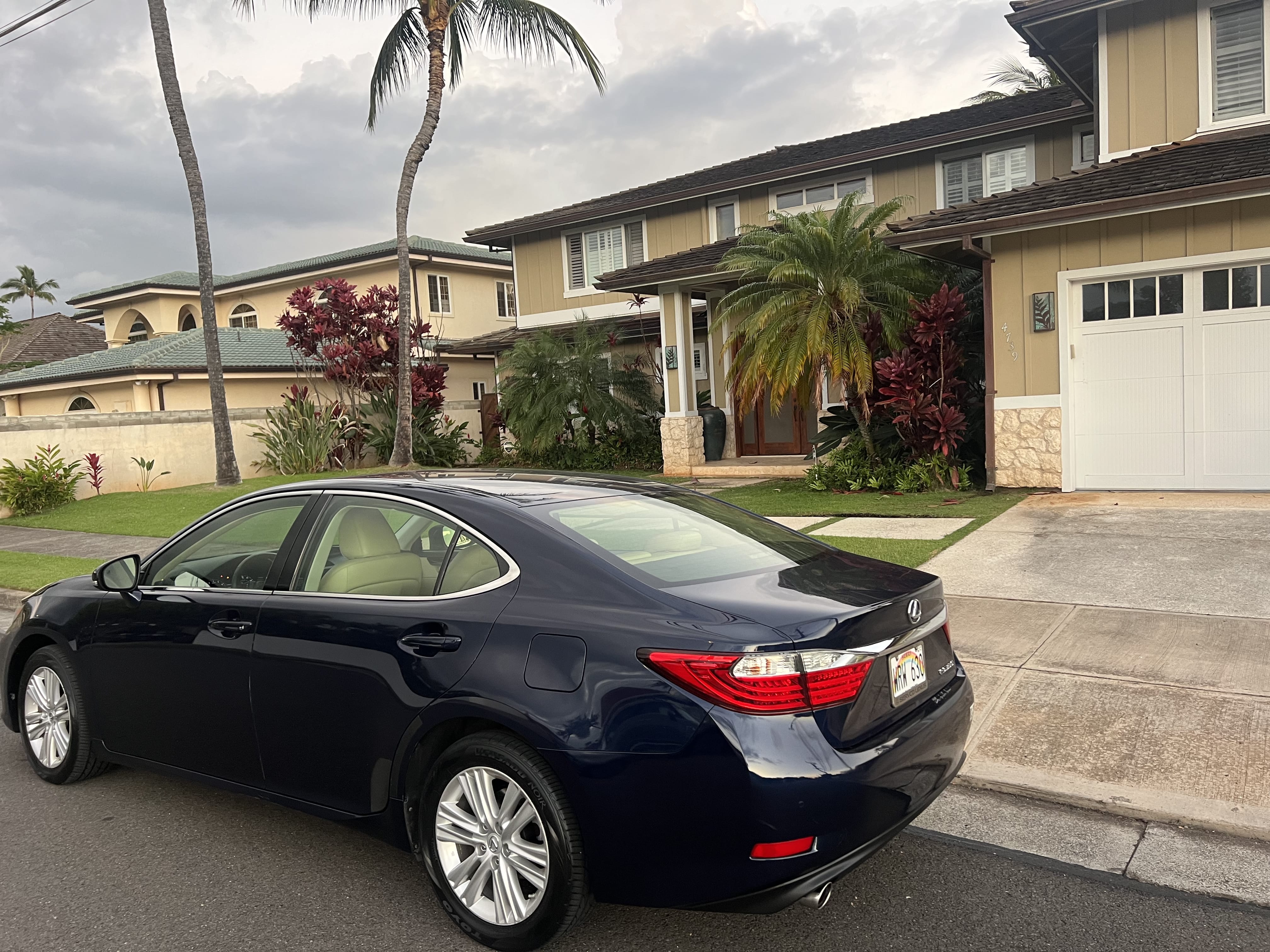 Lexus ES 350 with GPS