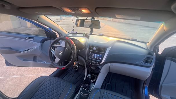 Hyundai Accent SE with Apple CarPlay