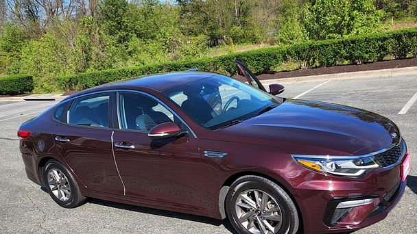 Kia Optima with Air conditioning