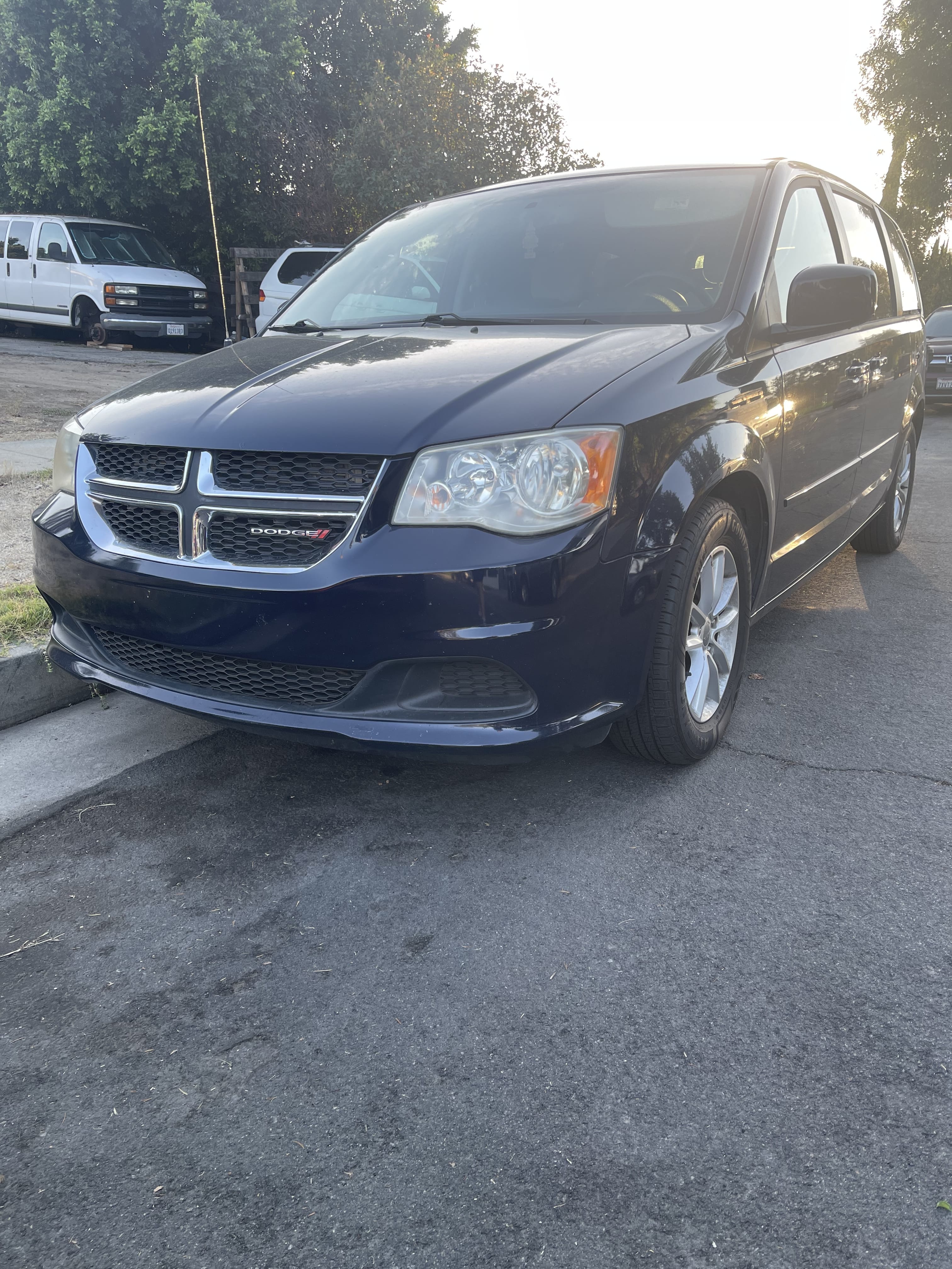 Dodge Grand Caravan SXT with Audio / iPod input