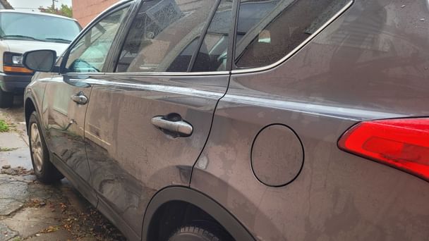 Toyota RAV4 LE with Ski racks