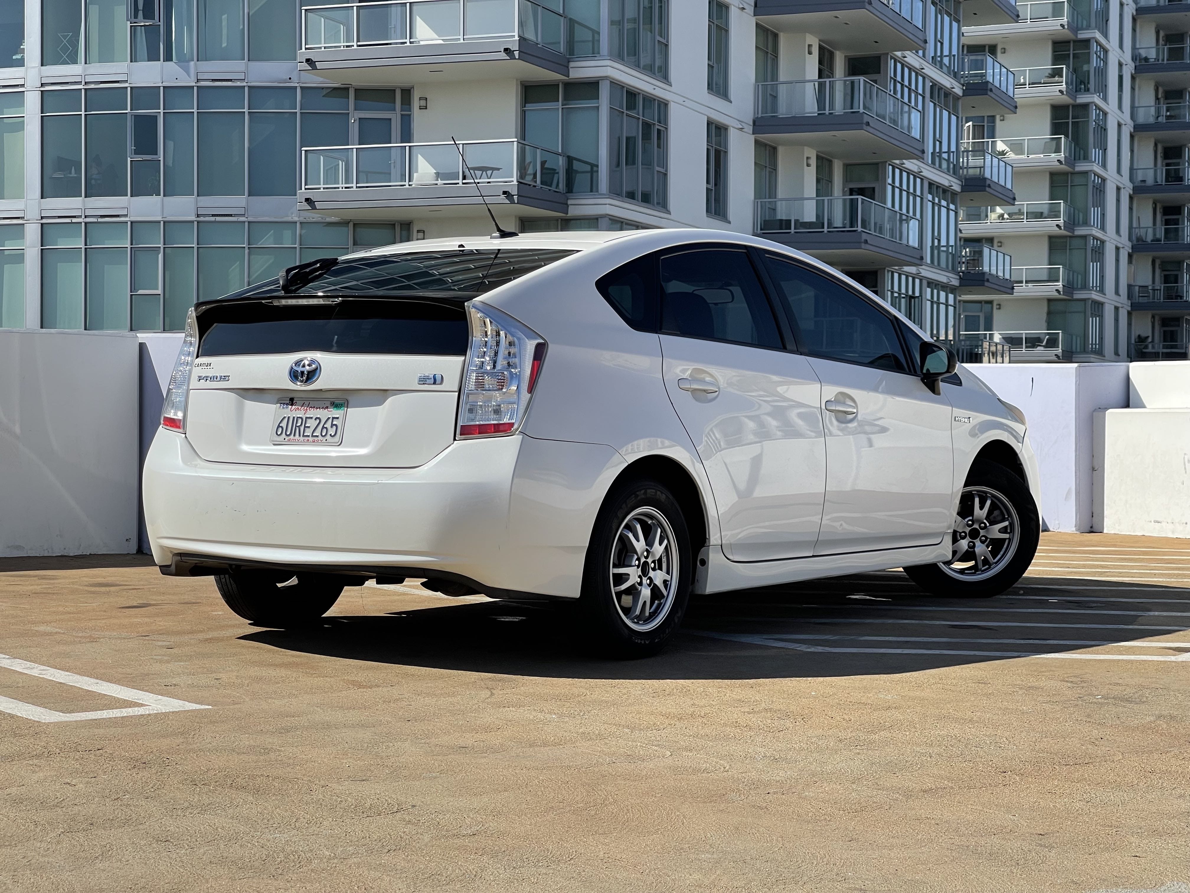 Toyota Prius Three