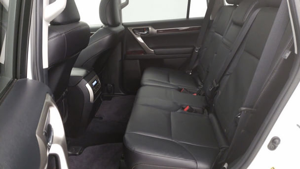 Lexus GX 460 with Cruise control