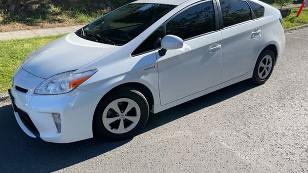 Toyota Prius Hybrid with Cruise control