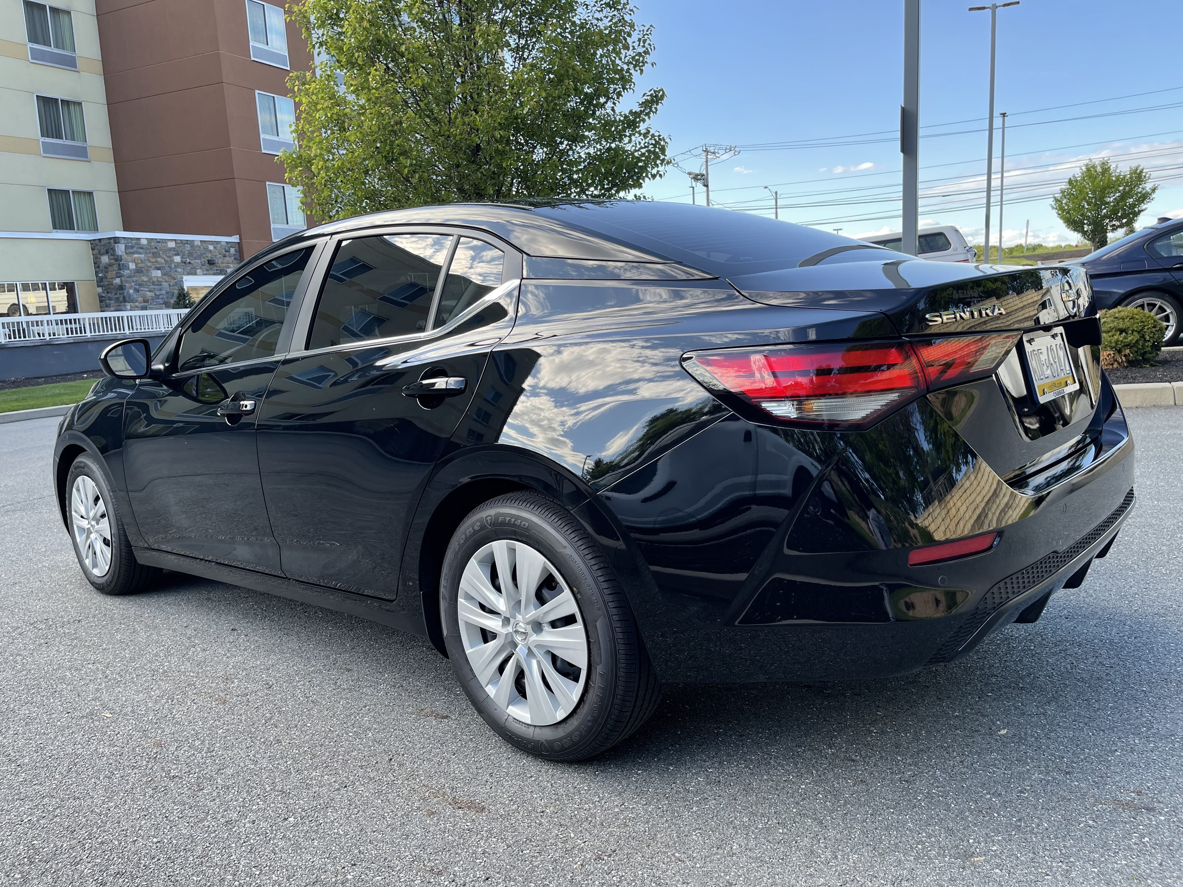 Nissan Sentra 2.0 SR with Bluetooth audio