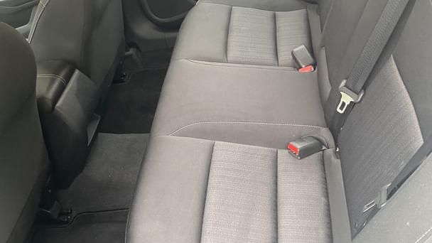 Nissan Altima 2.5 S with Bluetooth audio
