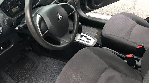 Mitsubishi Mirage ES