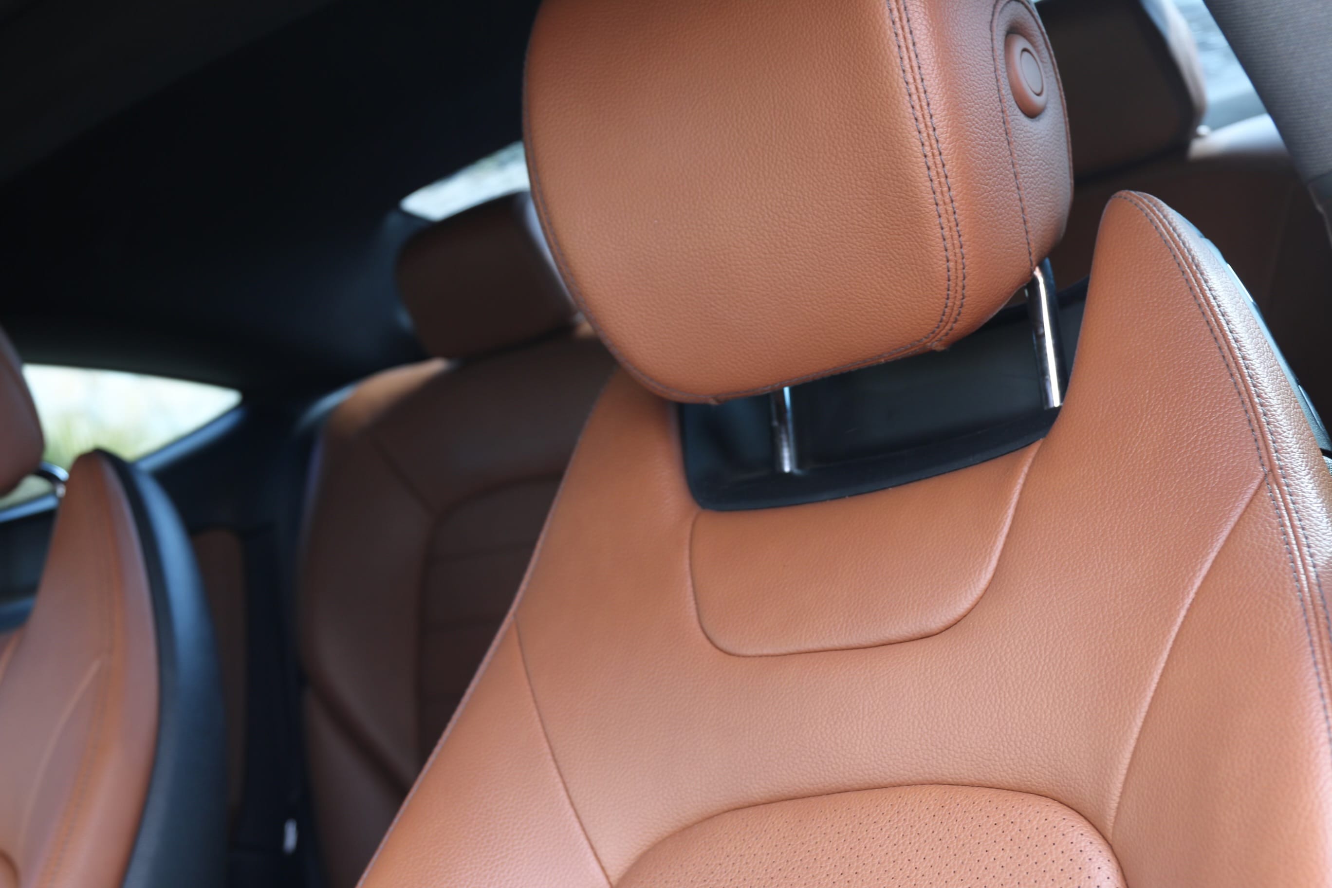 Mercedes-Benz C-Class 300 with Air conditioning