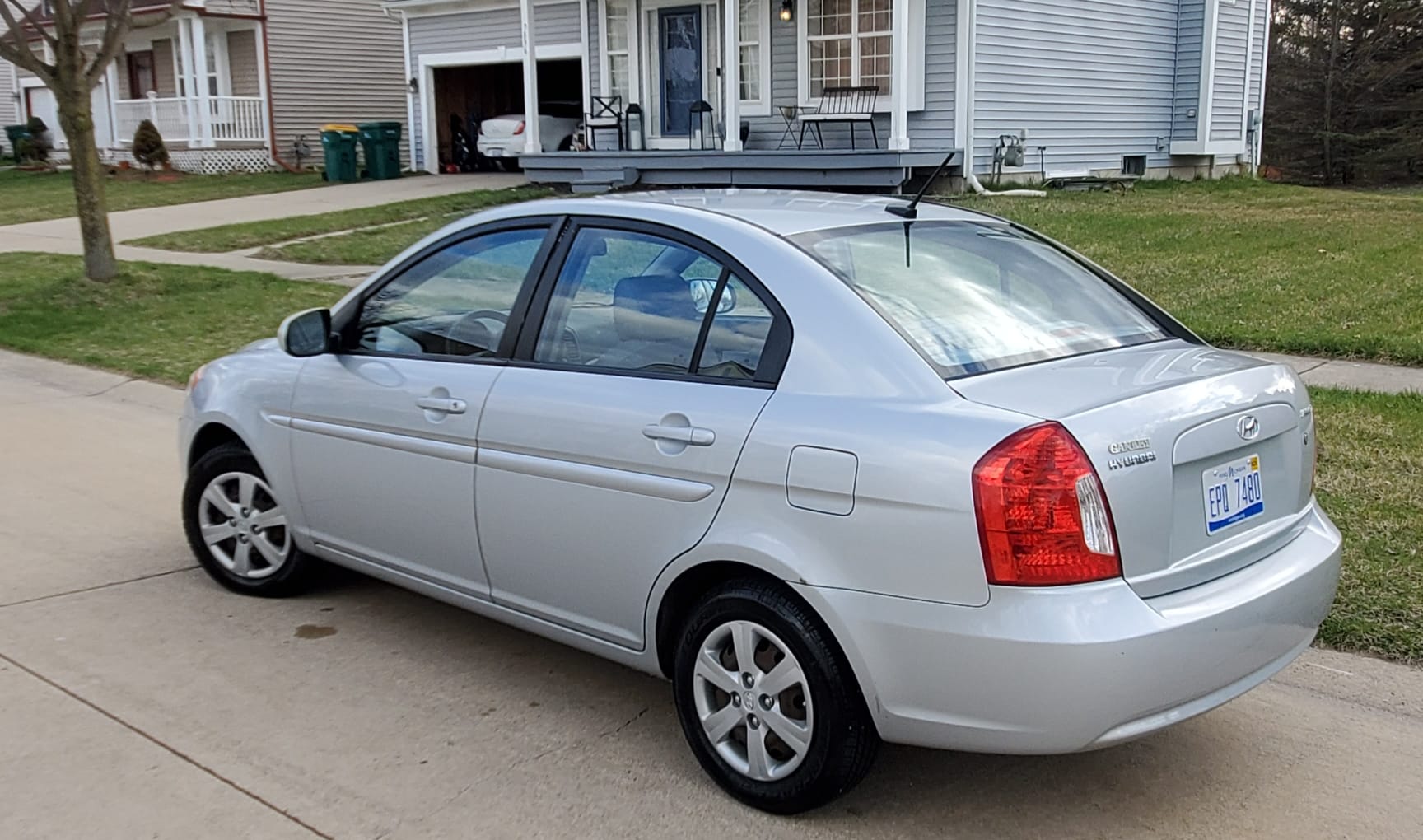 Hyundai Accent with Audio / iPod input