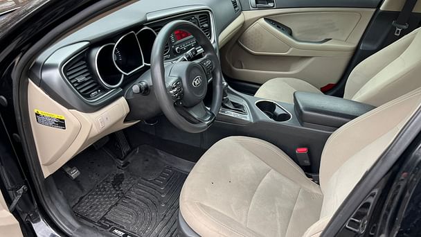 Kia Optima with Audio / iPod input