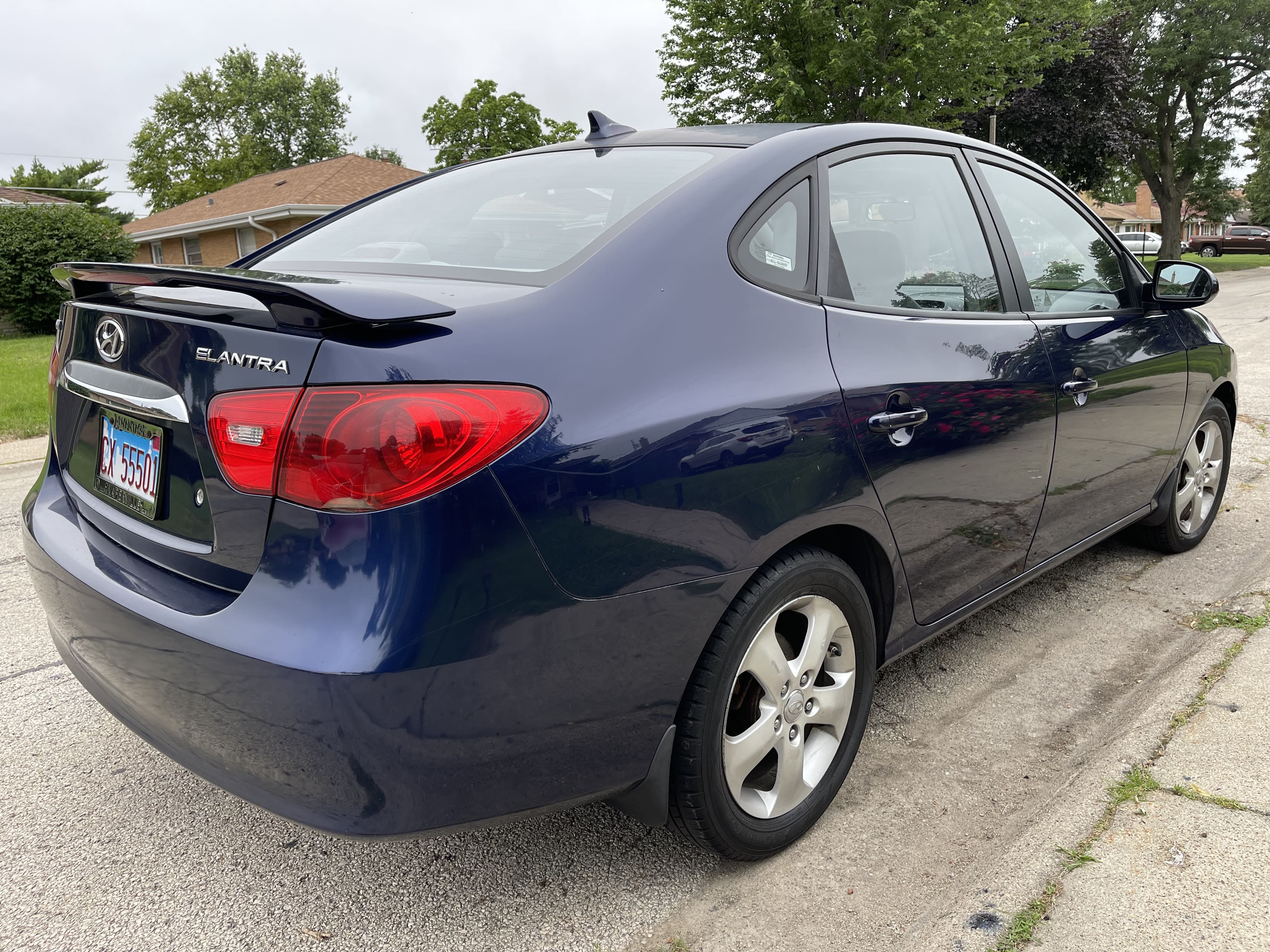 Hyundai Elantra with Audio / iPod input