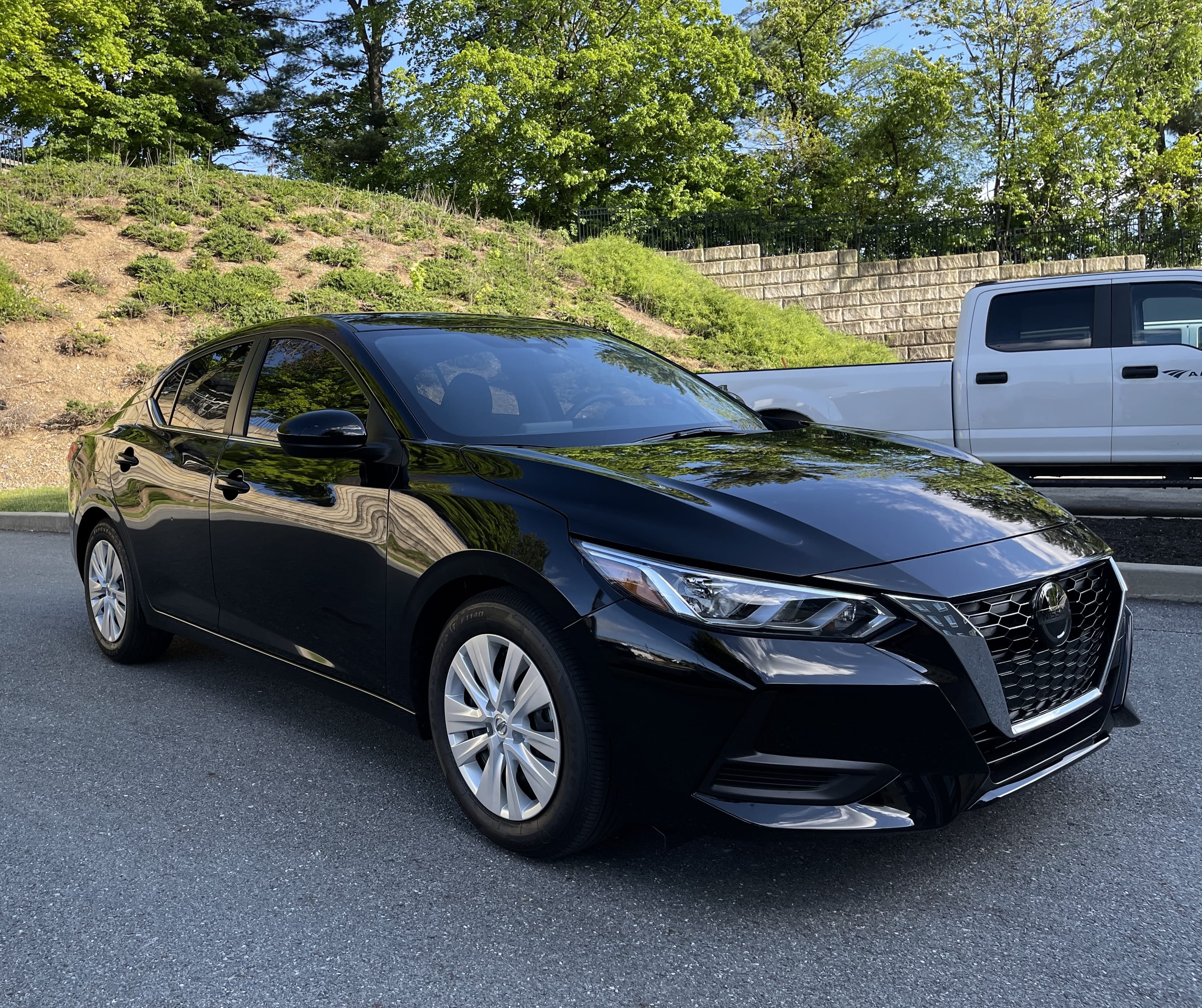 Nissan Sentra 2.0 SR with Air conditioning