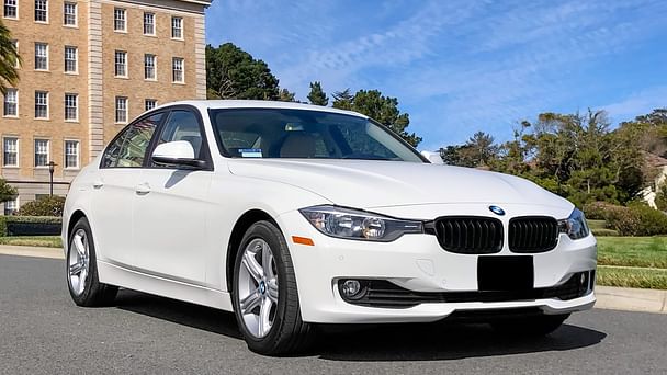 BMW 3 Series 320i with Air conditioning