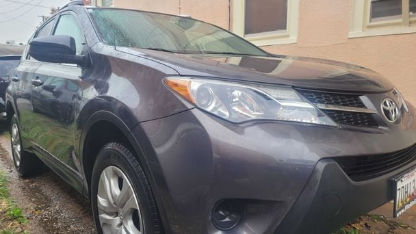 Toyota RAV4 LE with Air conditioning