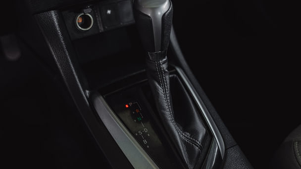 Toyota Corolla LE with Apple CarPlay