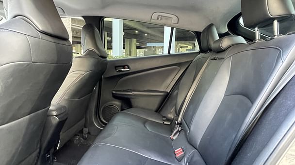 Toyota Prius Four Touring