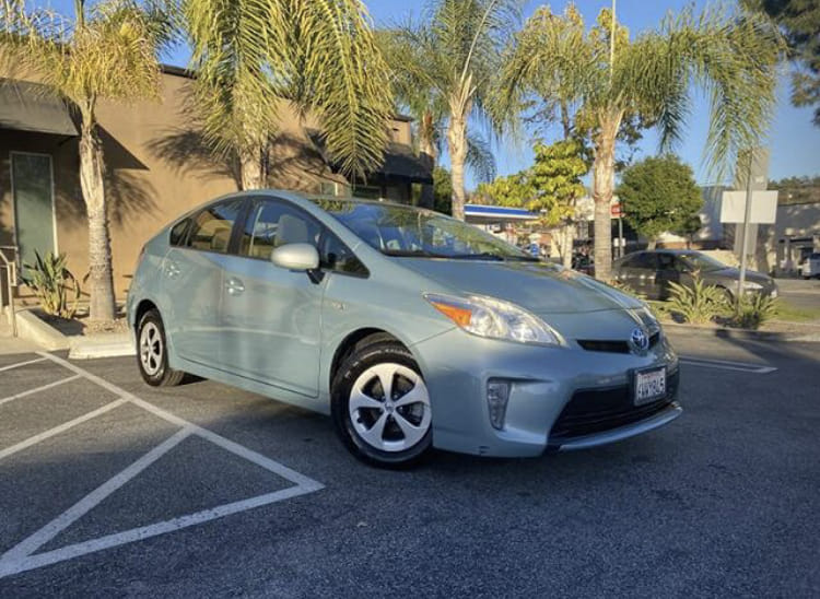 Toyota Prius Hybrid with GPS