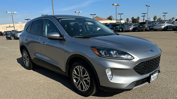 Ford Escape SEL with Apple CarPlay