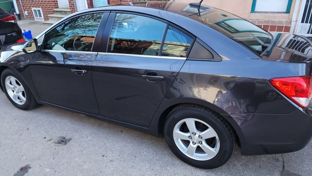 Chevrolet Cruze with GPS