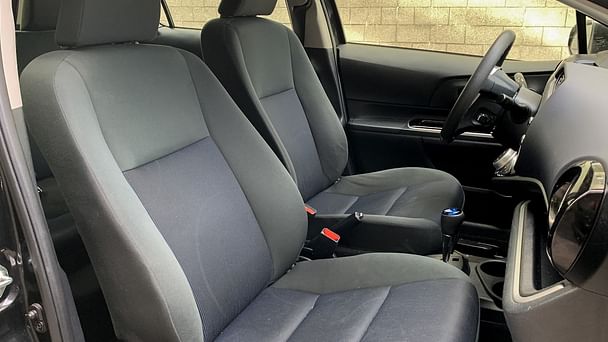 Toyota Prius Hybrid with Audio / iPod input