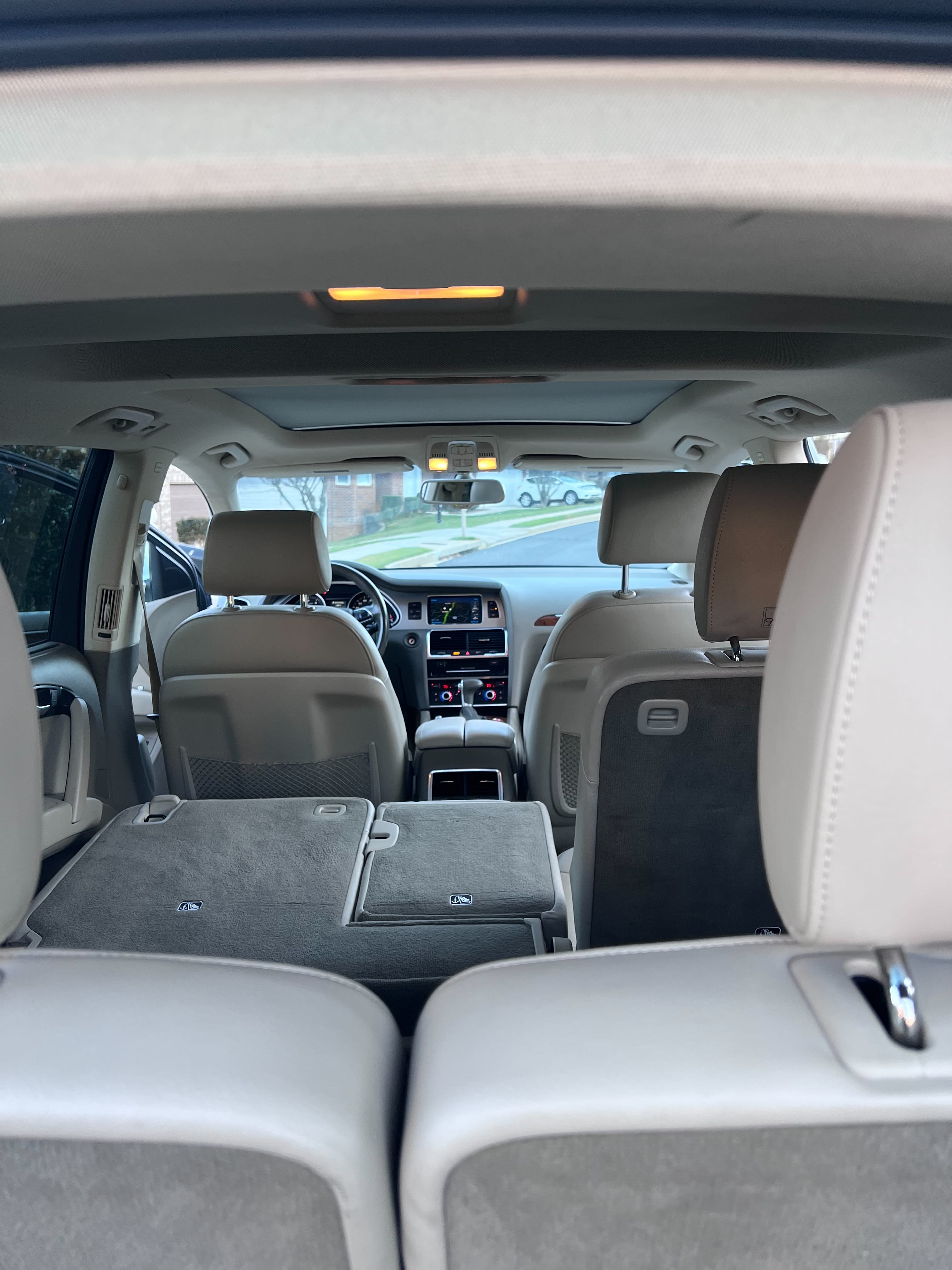 Audi Q7 with Bluetooth audio