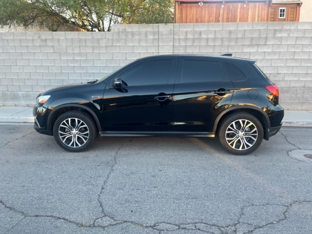 Mitsubishi Outlander Sport with Cruise control