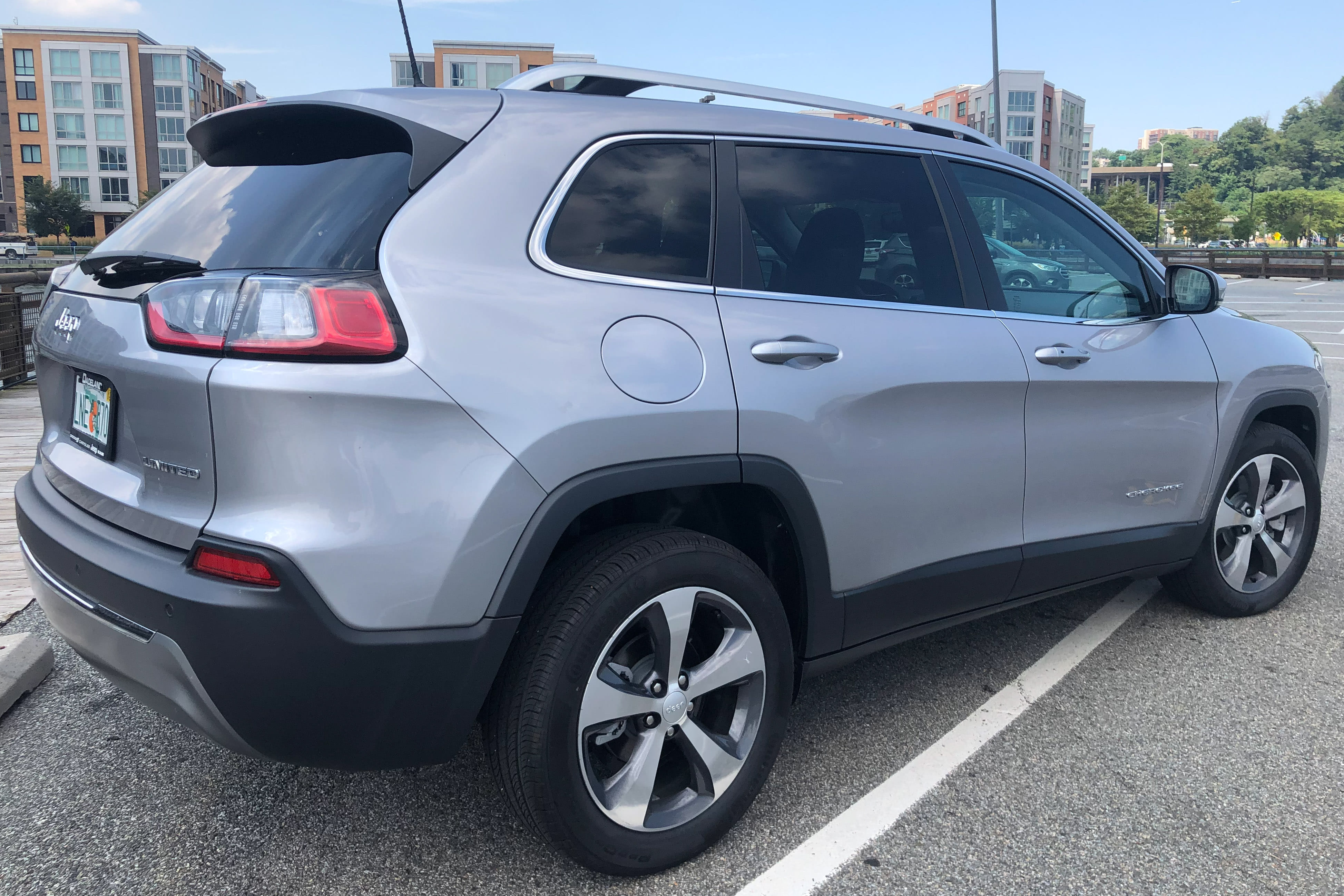 Jeep Cherokee Limited with Cruise control