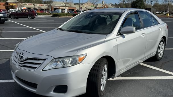 Toyota Camry LE, 2011, Regular (87), automatic