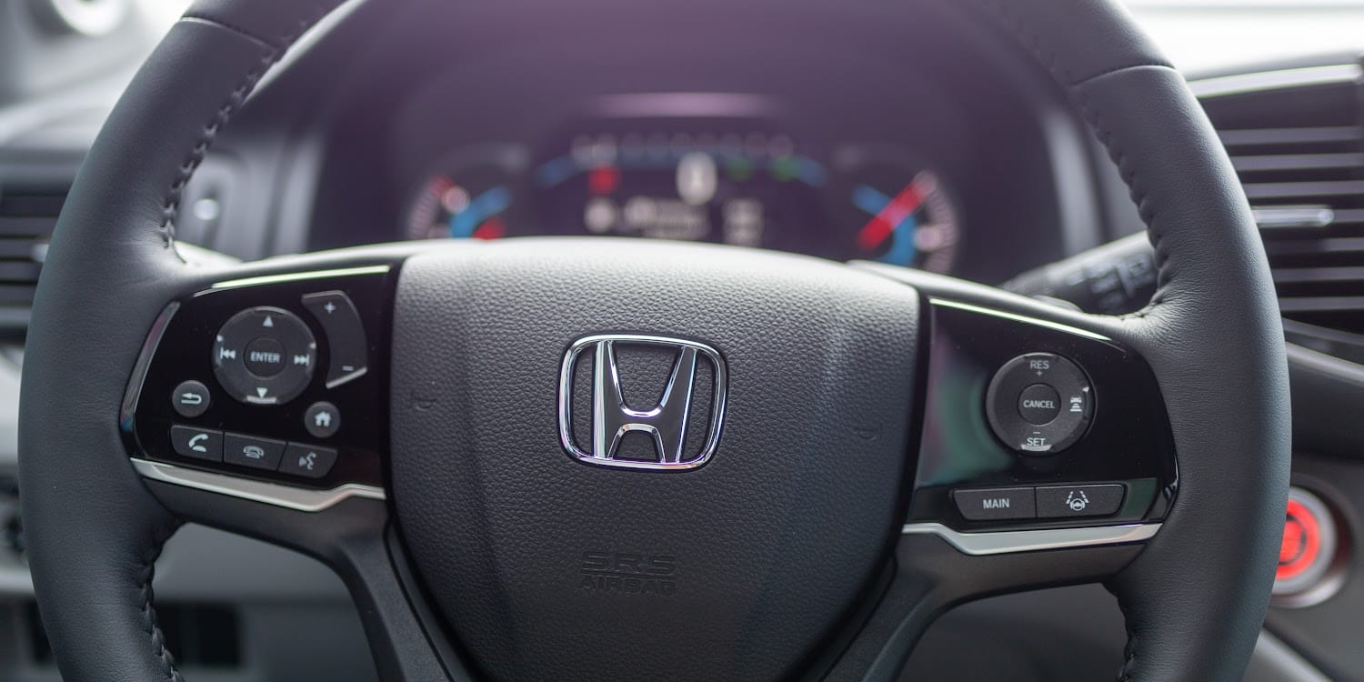 Honda Pilot EX-L with Bluetooth audio