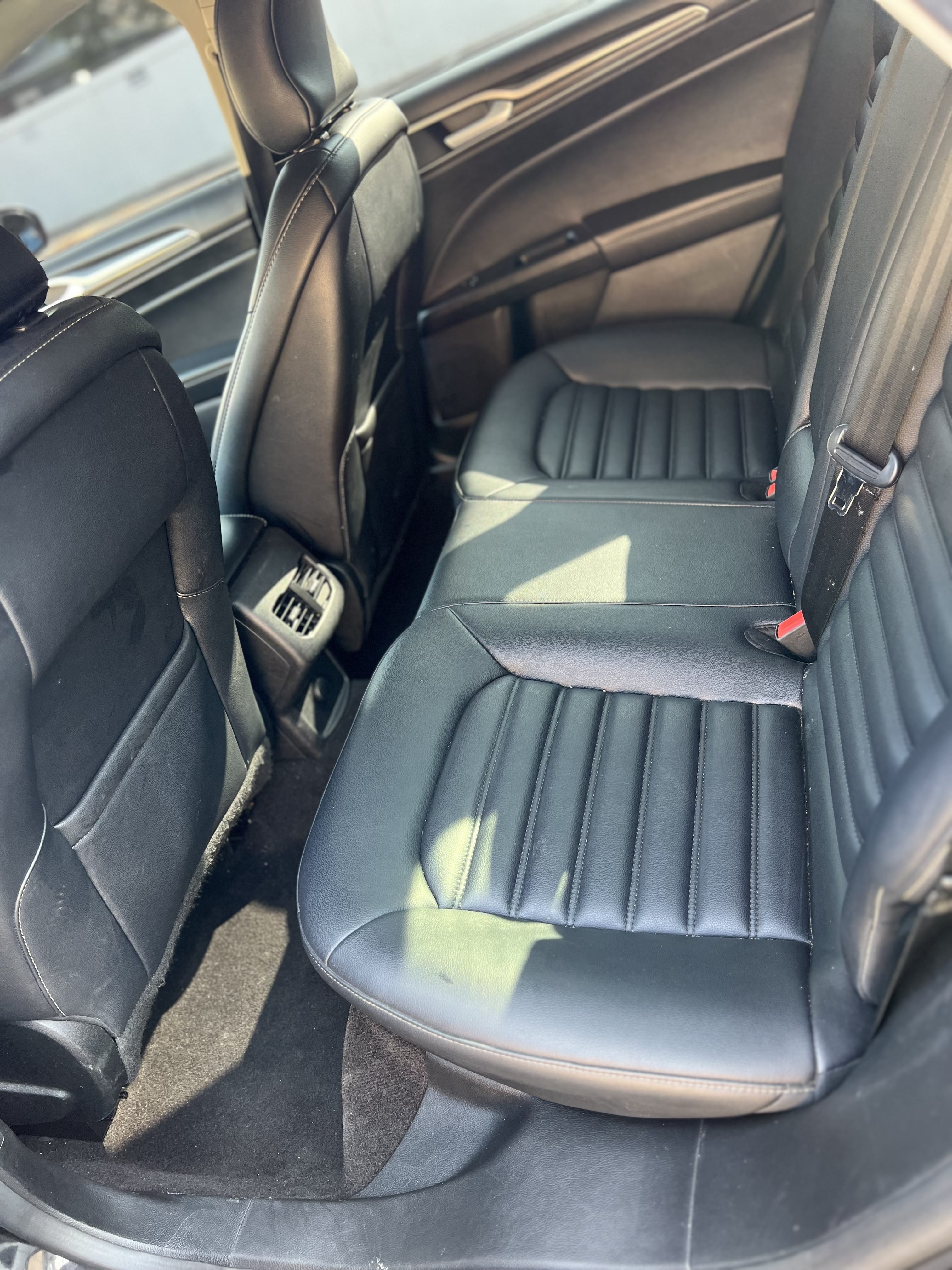 Ford Fusion Hybrid SEL with Apple CarPlay